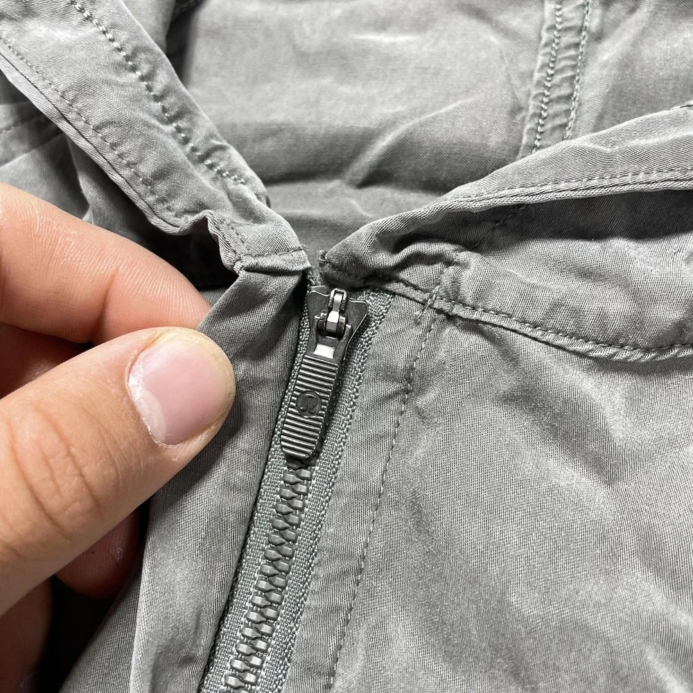 Lululemon City Stroll Hoodie Womens Large Gray 1/4 Zip Jacket Travel Commute